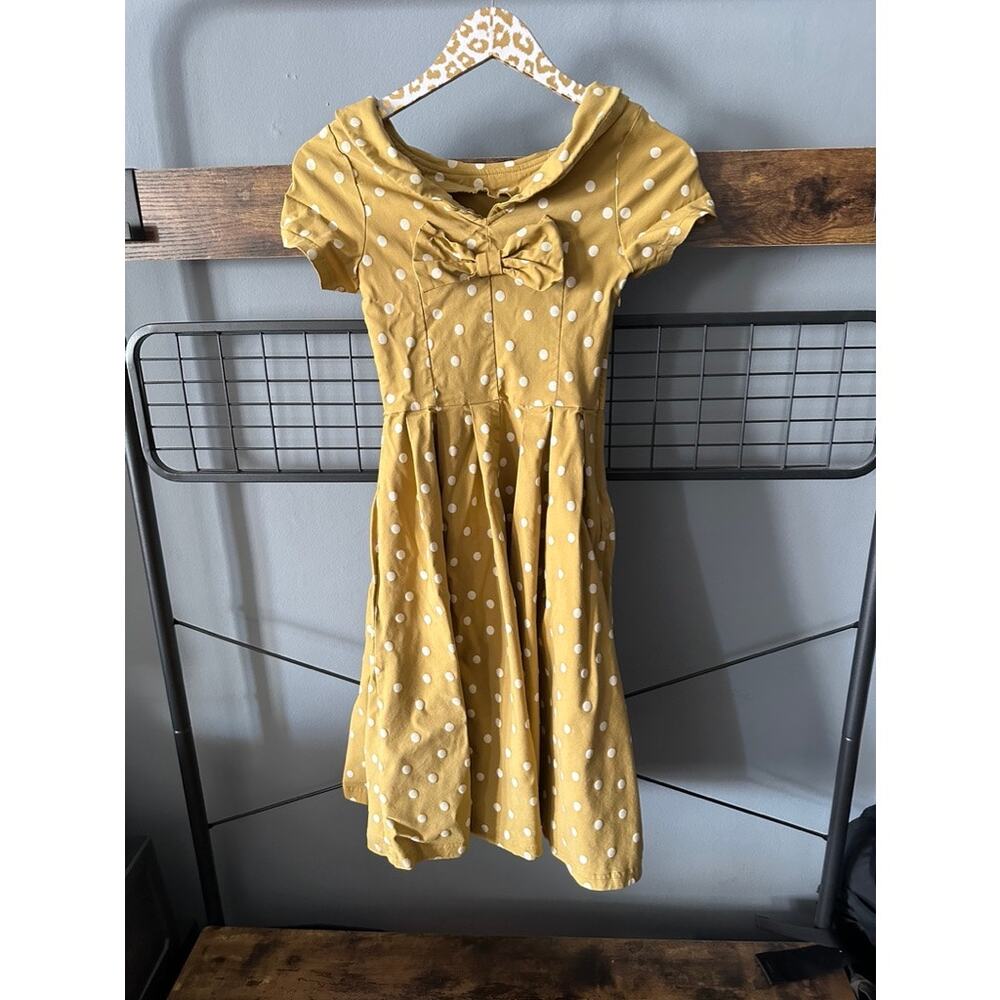 Gown Town Women's Pretty Woman Style Dress | Size Small